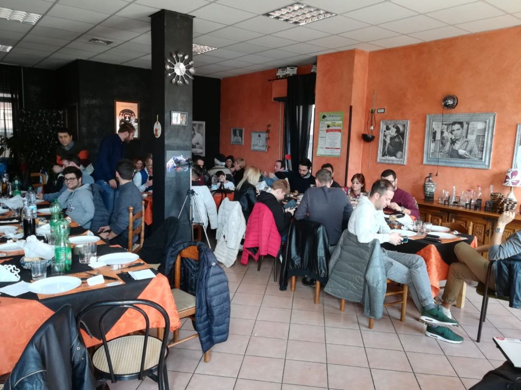 la sala con i partecipanti del meteo pranzo