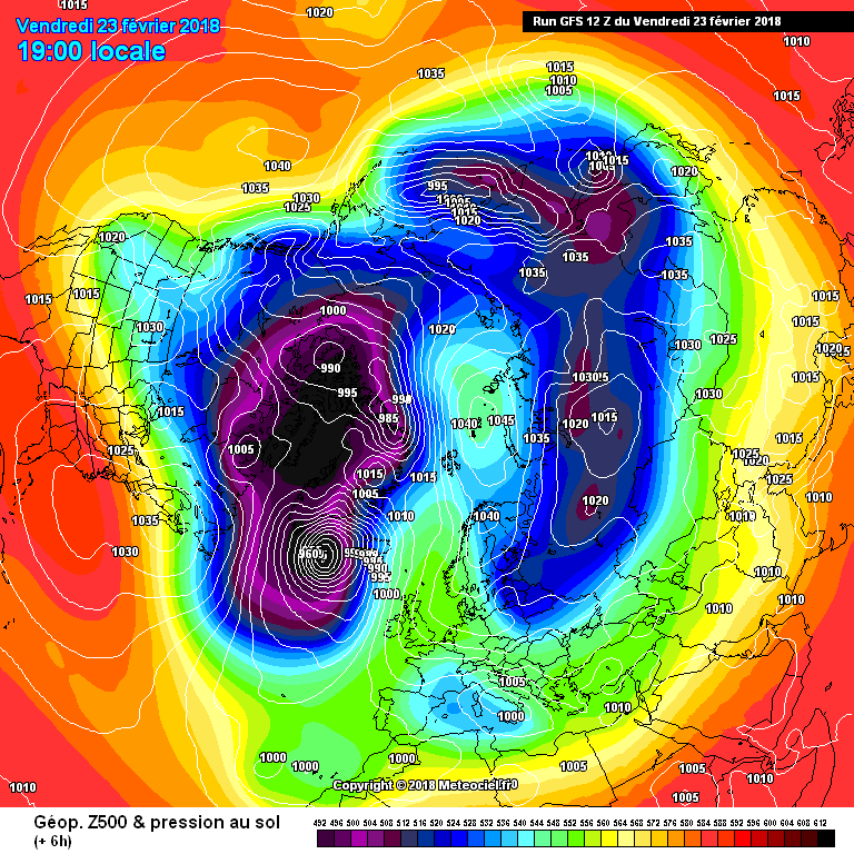 La situazione a 500hpa prevista da GFS per la sera di Venerdì 23 Febbraio. Si nota molto bene l'alta pressione fin dall'Artico Russo e il nucleo ormai scivolato sul Baltico.